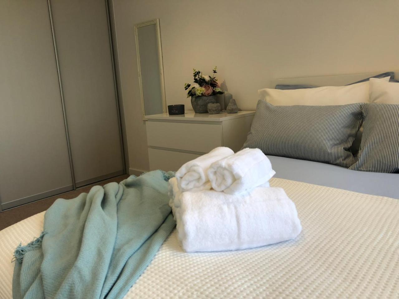 Boutique Collection In Reading By Creatick Apartment Bagian luar foto
