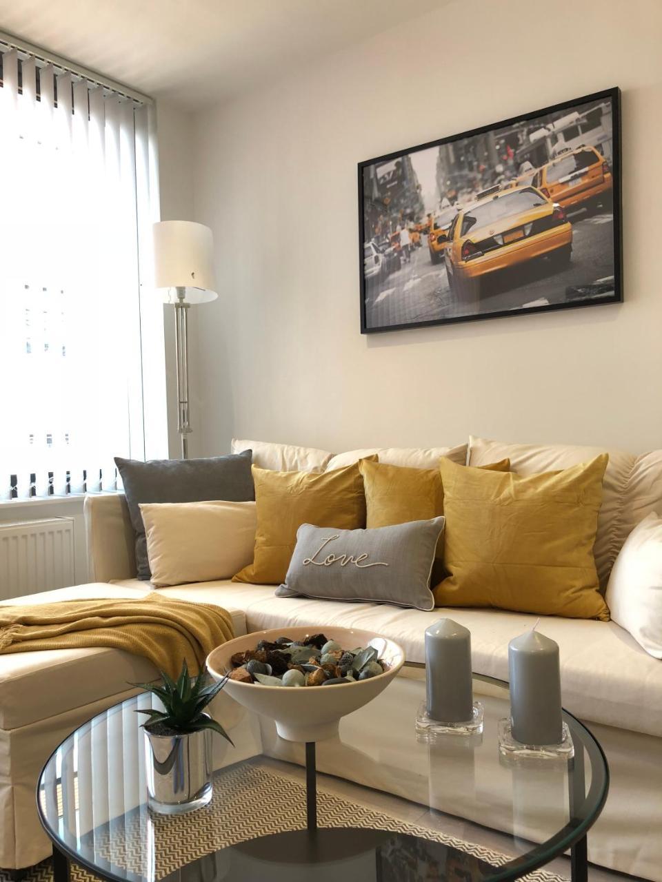 Boutique Collection In Reading By Creatick Apartment Bagian luar foto
