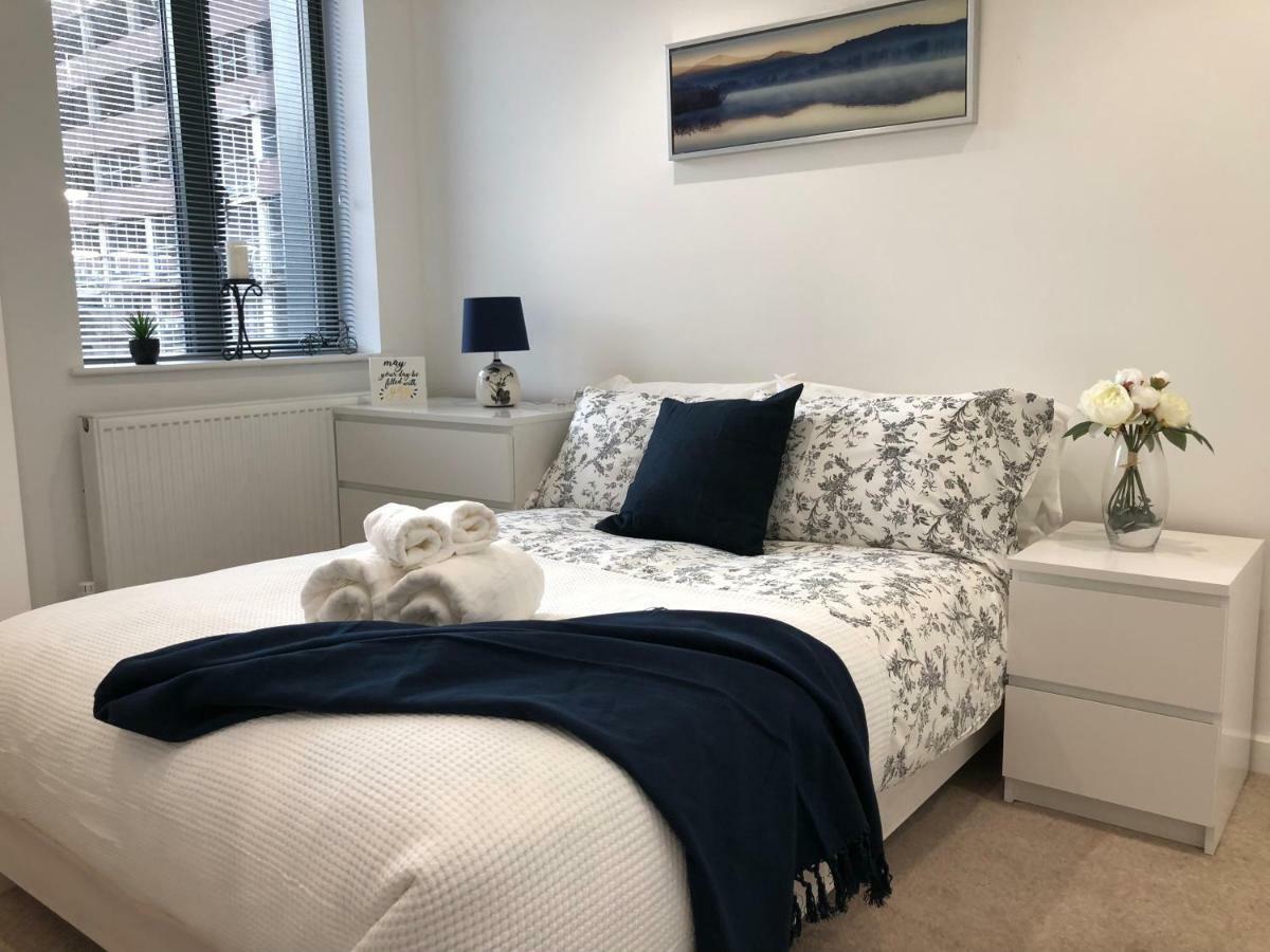 Boutique Collection In Reading By Creatick Apartment Bagian luar foto