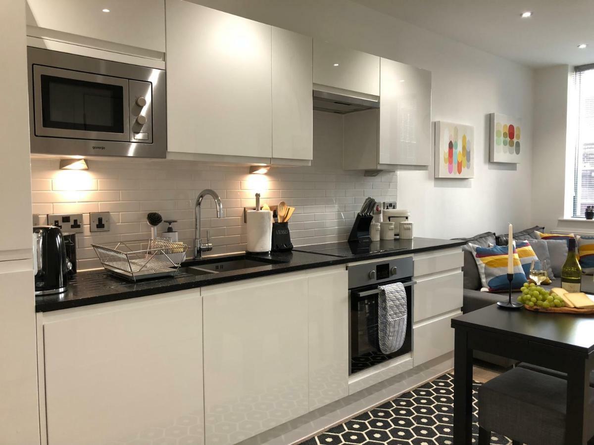 Boutique Collection In Reading By Creatick Apartment Bagian luar foto